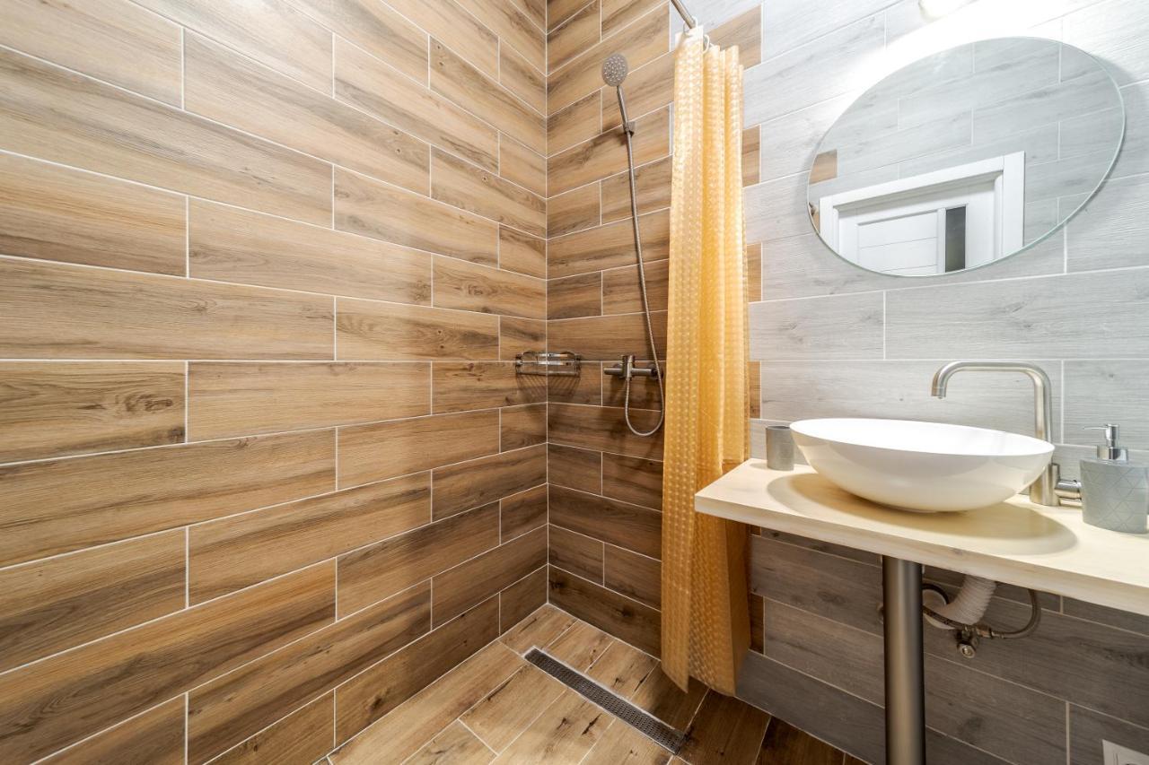 Inshiapartments On Popovycha Str Lviv Extérieur photo